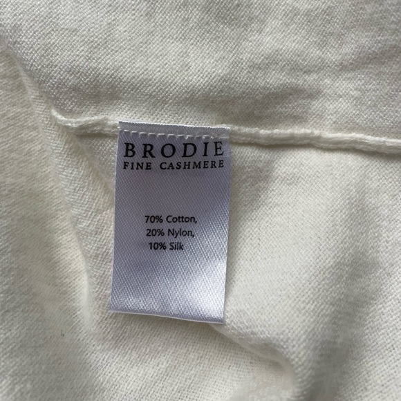 BRODIE Fine Cashmere Oversized V-Neck Sweater Cotton Cashmere Blend Relaxed Fit - Picture 5 of 9